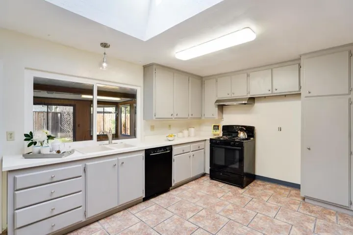 209 Pinot Court, San Jose, California 95119