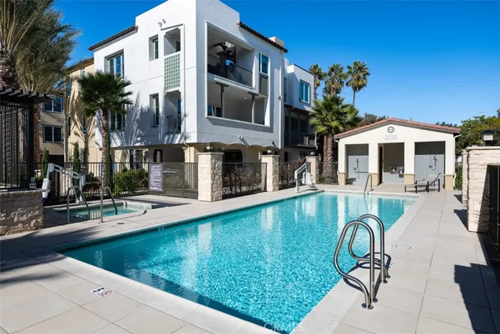 Just a few steps from the community pool and spa!