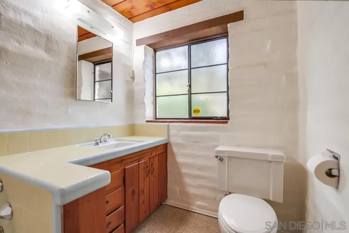 2640 Loma Vista Dr, Escondido, California 92025