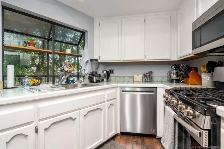 2849 E Street 13, San Diego, California 92102