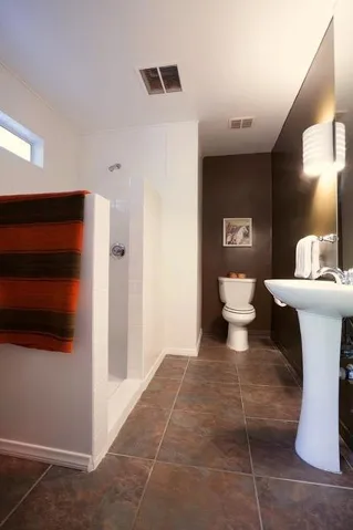 Flat_2_master_bath