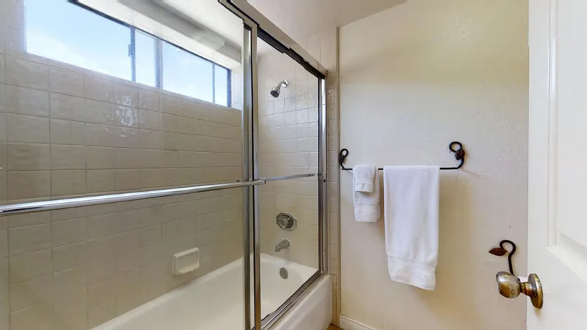 2345-Cherokee-Way-129-Palm-Springs-01142