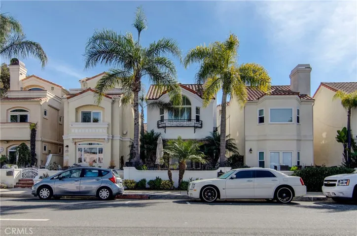 324 6th Street, Huntington Beach, California 92648