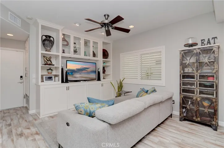 324 6th Street, Huntington Beach, California 92648