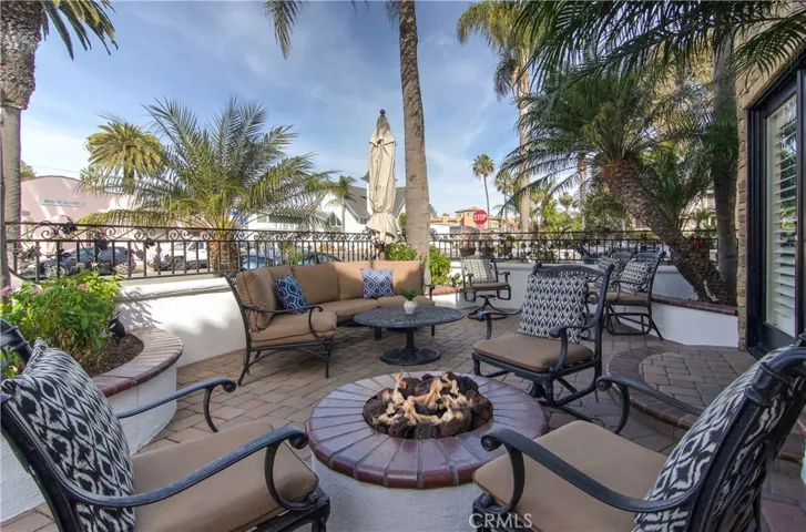 324 6th Street, Huntington Beach, California 92648