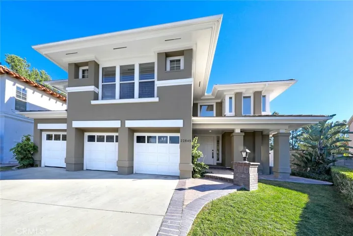 22645 Hazeltine, Mission Viejo, California 92692