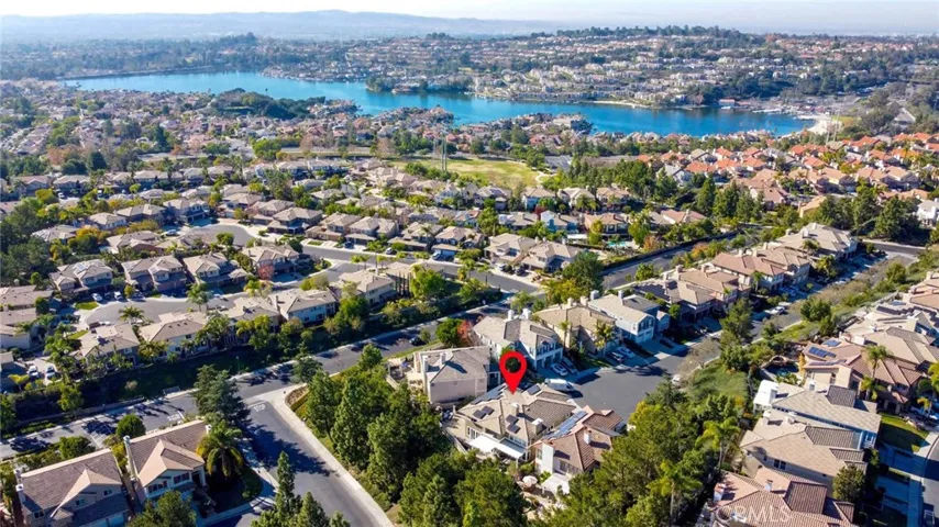 22645 Hazeltine, Mission Viejo, California 92692