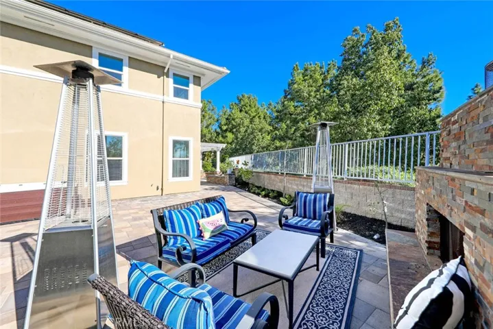 22645 Hazeltine, Mission Viejo, California 92692