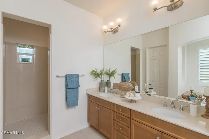 12791 Lone Trail Ct Moorpark-large-023-0