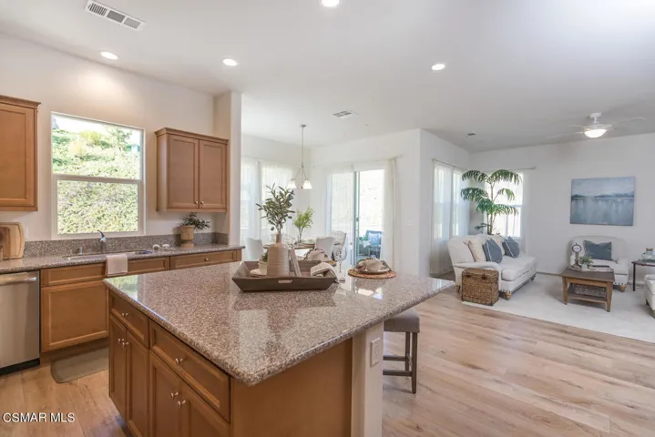 12791 Lone Trail Ct Moorpark-large-014-0