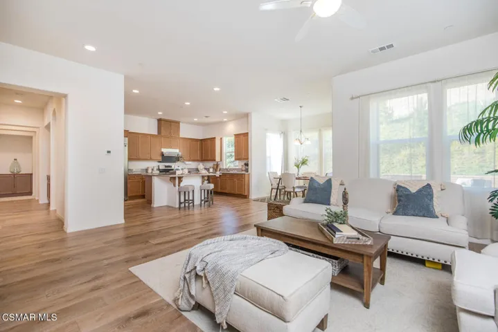 12791 Lone Trail Ct Moorpark-large-009-0