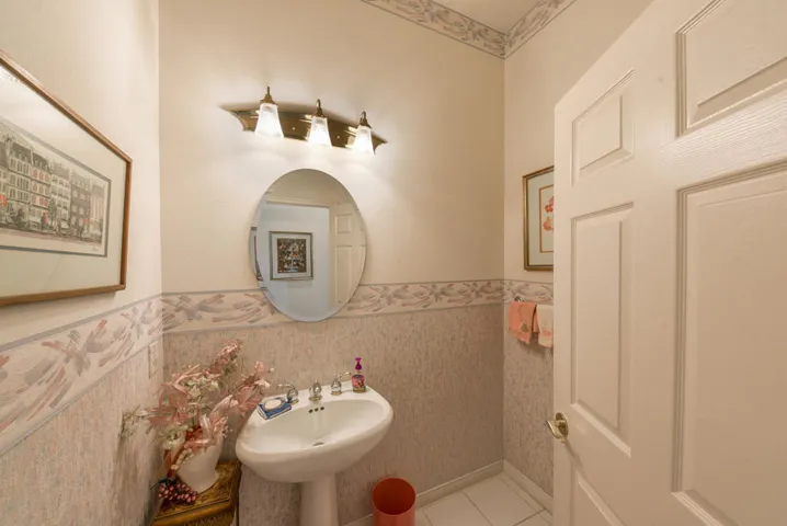 78195 Griffin Drive-8