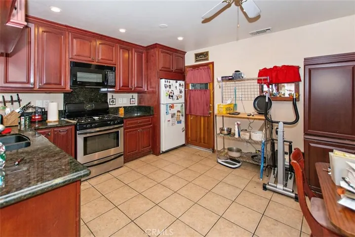 1109 W Francis Street H, Ontario, California 91762