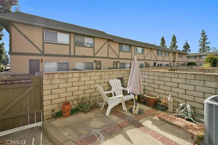 1109 W Francis Street H, Ontario, California 91762