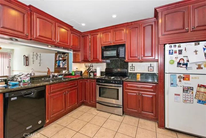1109 W Francis Street H, Ontario, California 91762