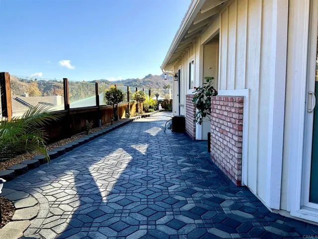 1305 Saltbush Lane, El Cajon, California 92019
