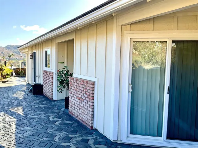 1305 Saltbush Lane, El Cajon, California 92019