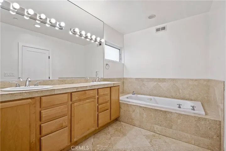 313 Anita Street B, Redondo Beach, California 90278