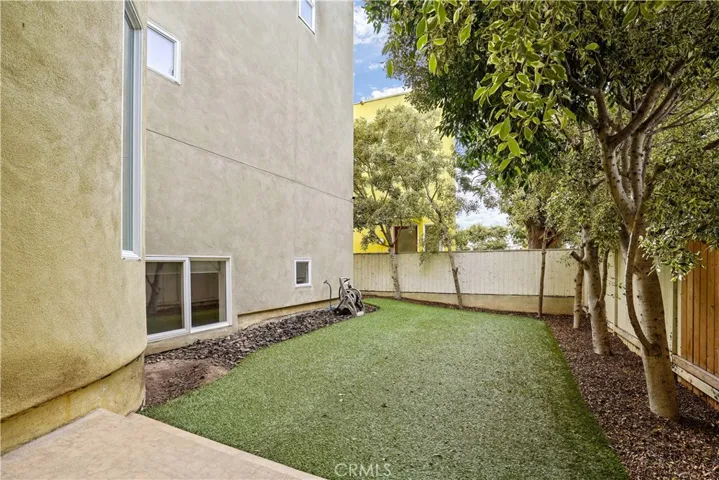 Great backyard space for entertaining, playing catch or anything you can imagine