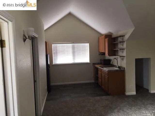 1301 King St, Santa Rosa, California 95404