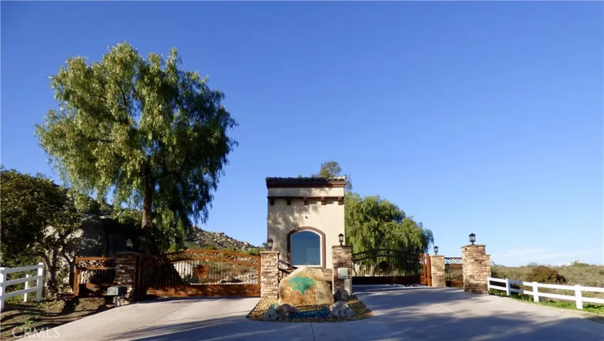 23051 Sky Mesa Road, Homeland, California 92548