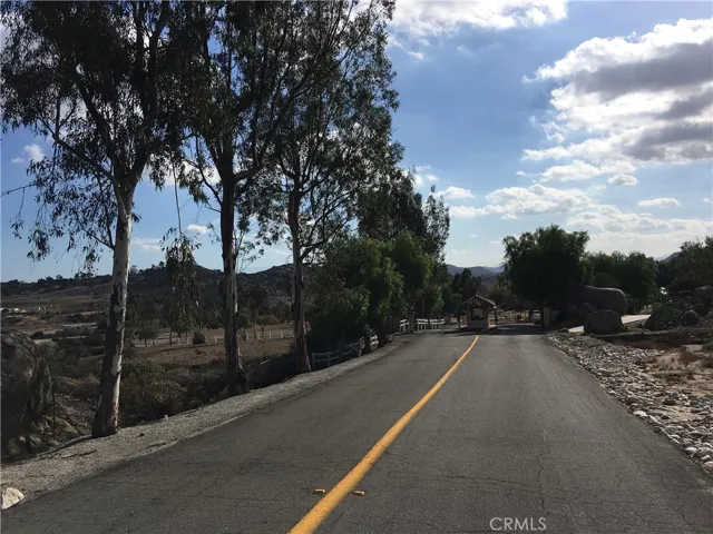 31715 Via Del Senor, Homeland, California 92548
