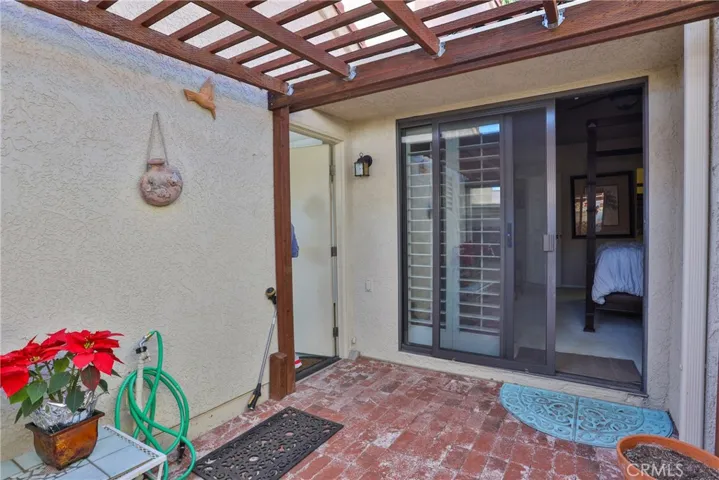 42323 Sari Court, Palm Desert, California 92211