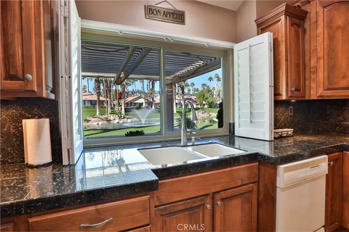 42323 Sari Court, Palm Desert, California 92211