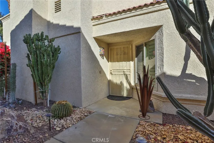 42323 Sari Court, Palm Desert, California 92211