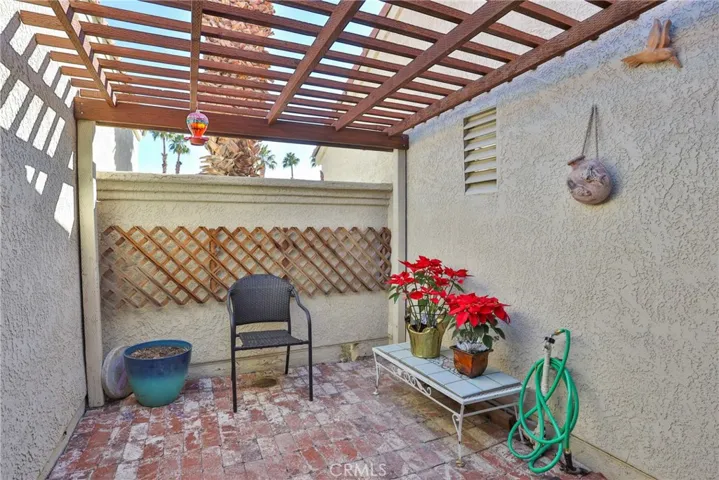 42323 Sari Court, Palm Desert, California 92211