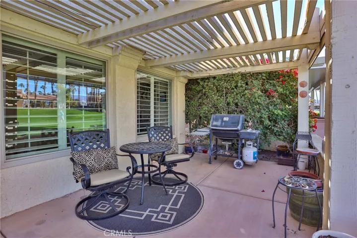 42323 Sari Court, Palm Desert, California 92211