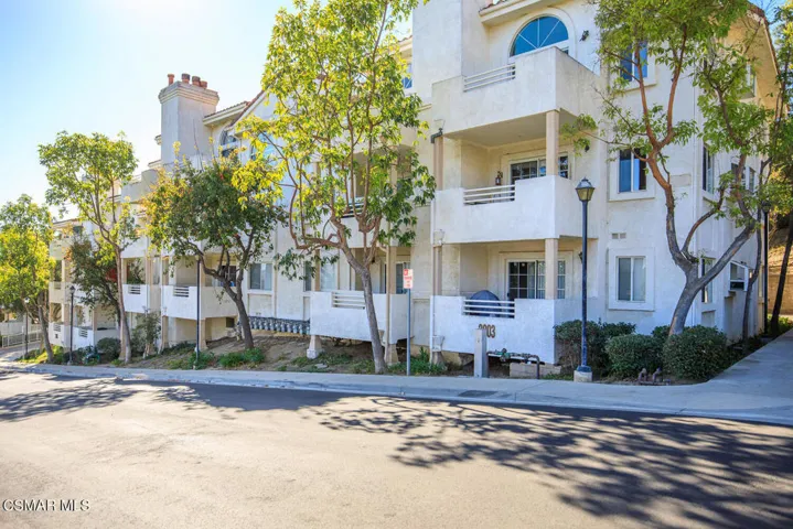 2803 Antonio Dr Unit UNIT 201-large-019-