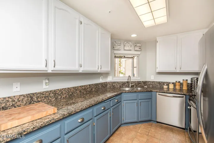 2803 Antonio Dr Unit UNIT 201-large-011-