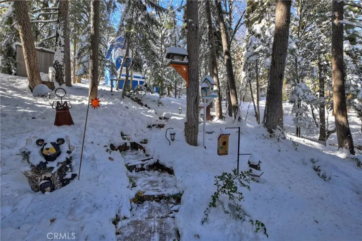360 Annandale Drive, Lake Arrowhead, California 92352