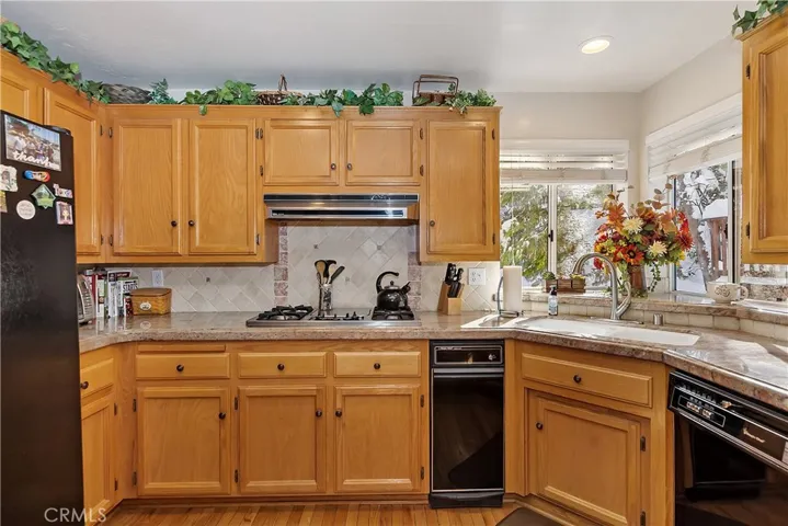360 Annandale Drive, Lake Arrowhead, California 92352