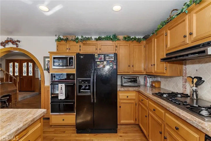 360 Annandale Drive, Lake Arrowhead, California 92352