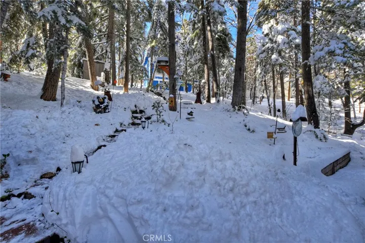 360 Annandale Drive, Lake Arrowhead, California 92352