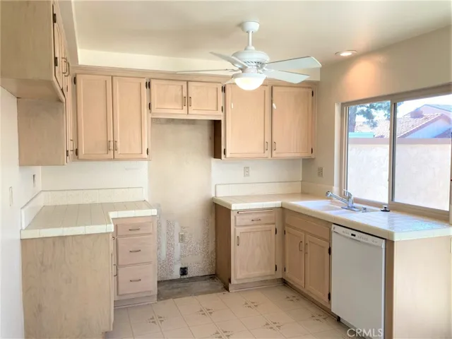 11450 Seabrook Way, Cypress, California 90630