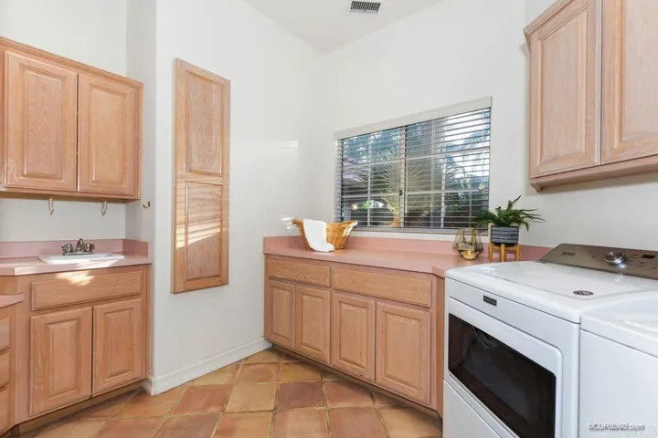 3103 Caminita Cortina, Fallbrook, California 92028