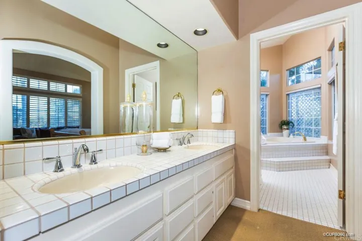 3103 Caminita Cortina, Fallbrook, California 92028