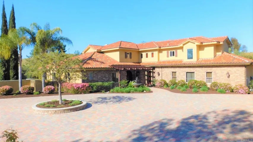 2 Saddle Creek Rd, Fallbrook, California 92028