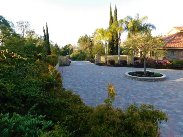2 Saddle Creek Rd, Fallbrook, California 92028
