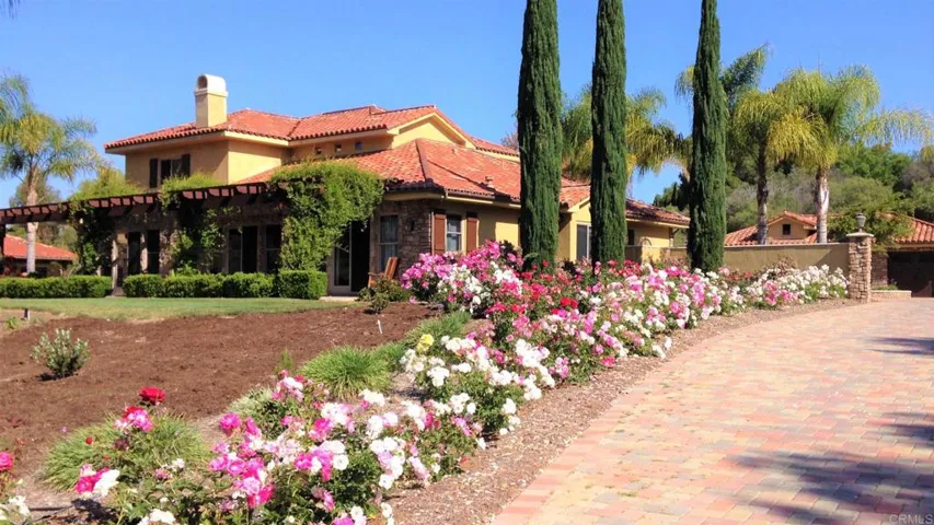2 Saddle Creek Rd, Fallbrook, California 92028