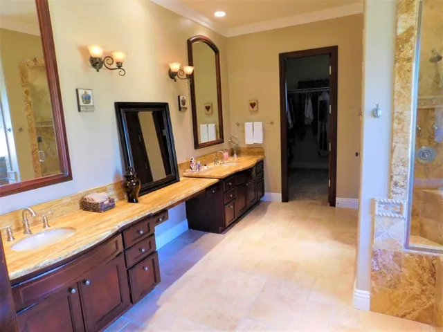 2 Saddle Creek Rd, Fallbrook, California 92028