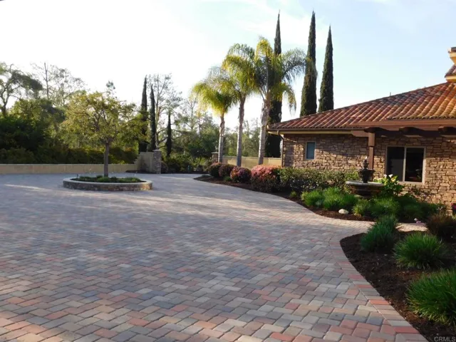 2 Saddle Creek Rd, Fallbrook, California 92028