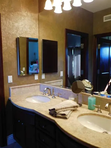 2 Saddle Creek Rd, Fallbrook, California 92028