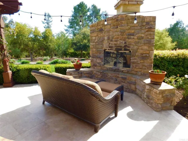 2 Saddle Creek Rd, Fallbrook, California 92028