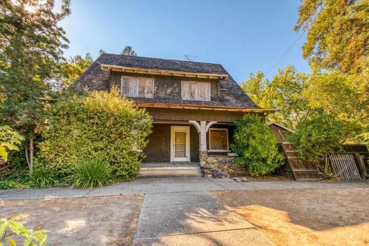 265 Coleridge Avenue, Palo Alto, California 94301