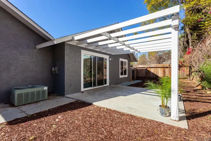 Rear patio in back for entertaining