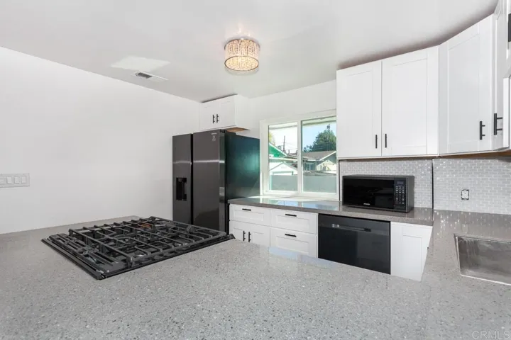 1436 S Broadway, Escondido, California 92025